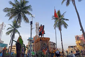 shri Chhatrapati Shivaji Maharaj statue Nanded image