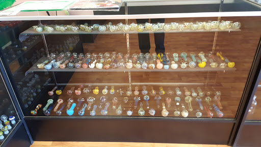 Tobacco Shop «Smoke depot», reviews and photos, 16148 NE Sandy Blvd, Portland, OR 97230, USA