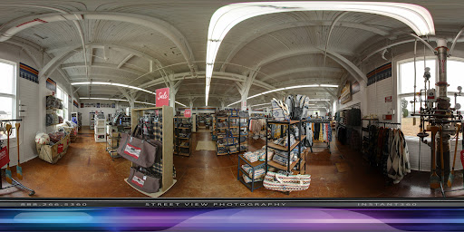 Clothing Store «Pendleton Washougal Mill Store», reviews and photos, 2 Pendleton Way, Washougal, WA 98671, USA