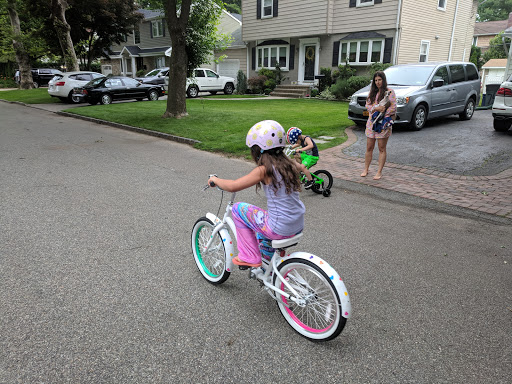 Bicycle Store «Carl Hart Bicycles», reviews and photos, 620 Middle Country Rd, Middle Island, NY 11953, USA