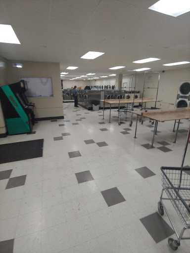 Laundromat «Hubbard Way Coin Laundry», reviews and photos, 135 Hubbard Way, Reno, NV 89502, USA