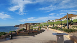 Hallett Cove Beach'in fotoğrafı geniş bir kıyı şeridi ile birlikte