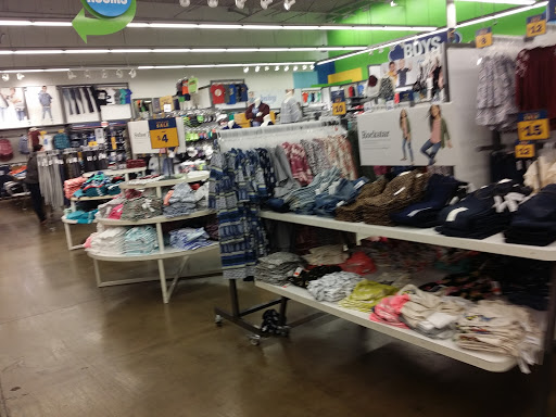 Clothing Store «Old Navy», reviews and photos, 7557 W Bell Rd, Peoria, AZ 85382, USA