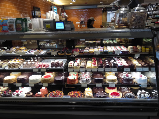 Supermarket «Foodcellar & Co.», reviews and photos, 43-18 Crescent St, Long Island City, NY 11101, USA