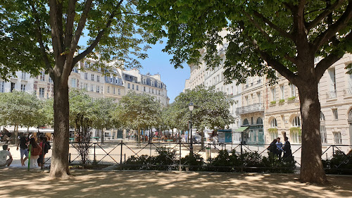 Place Dauphine à Paris