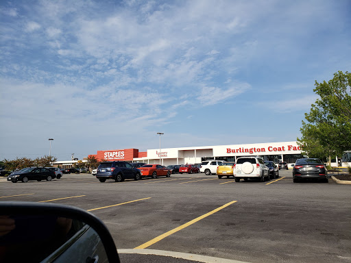 Clothing Store «Burlington Coat Factory», reviews and photos, 441 Western Ave, South Portland, ME 04106, USA