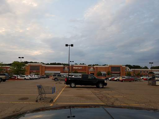 Department Store «Walmart Supercenter», reviews and photos, 3700 Owen Rd, Fenton, MI 48430, USA