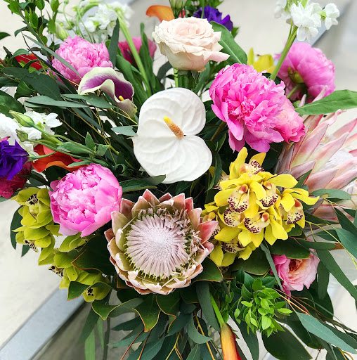 Florist «Florist Fire», reviews and photos, 716 S Village Cir, Tampa, FL 33606, USA