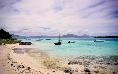 Pointe d’Esny Beach image