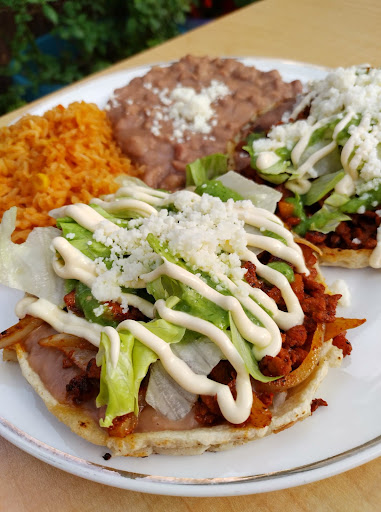 Chinelo Mexican Restaurant image
