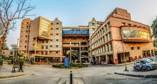 Atal Bihari Vajpayee Institute of Medical Sciences & Dr RML Hospital, NEW DELHI