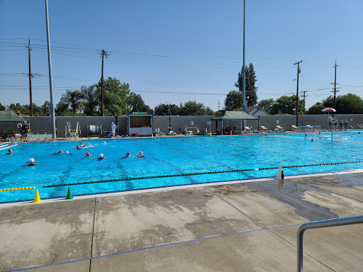 Acrobatic diving pool Fresno