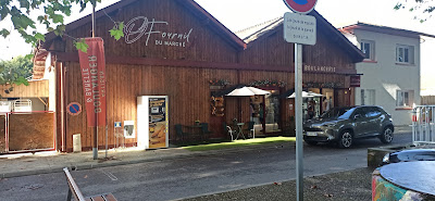 Distributeur automatique de pain à Salles
