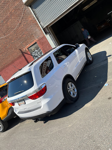 Auto Body Shop «Maaco Collision Repair & Auto Painting», reviews and photos, 53-24 98th St, Corona, NY 11368, USA