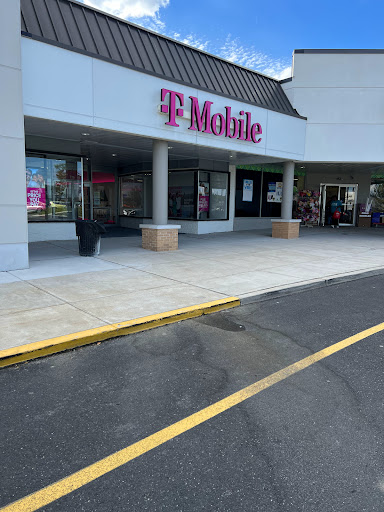 Shopping Mall «Collegetown Shopping Center», reviews and photos, 731 Delsea Dr, Glassboro, NJ 08028, USA