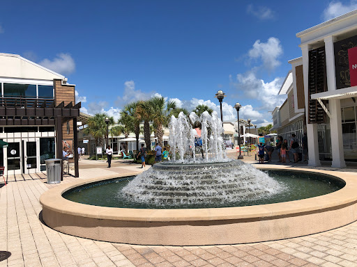Outlet Mall «Tanger Outlet Myrtle Beach Hwy 17», reviews and photos, 10835 Kings Rd, Myrtle Beach, SC 29572, USA