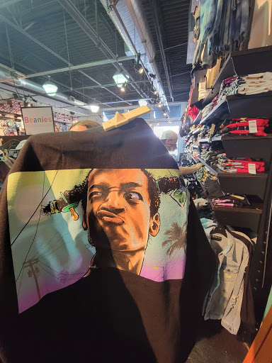 Clothing Store «Zumiez», reviews and photos, 6000 W Markham St #3166, Little Rock, AR 72205, USA