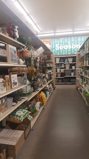 Discount Store «Big Lots», reviews and photos, 2882 Tamiami Trail E, Naples, FL 34112, USA