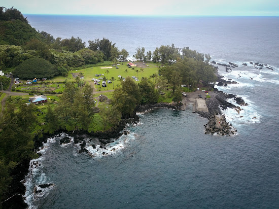 Laupahoehoe Beach