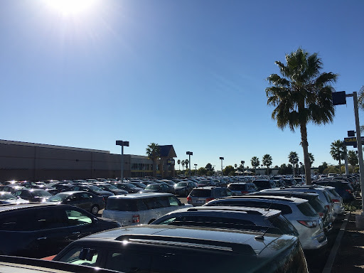 Used car dealer Oxnard