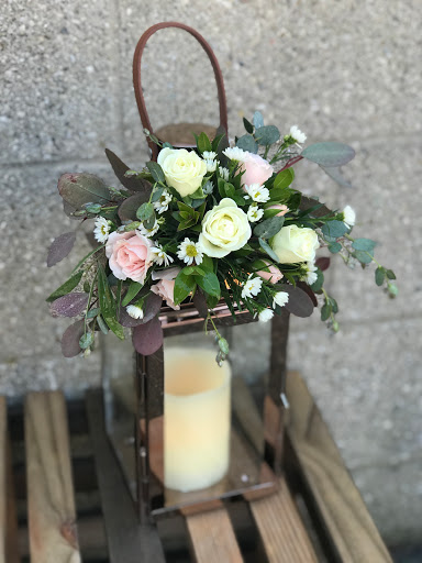 Florist «The Flower Girl», reviews and photos, 108 S 5th St, Middletown, IN 47356, USA