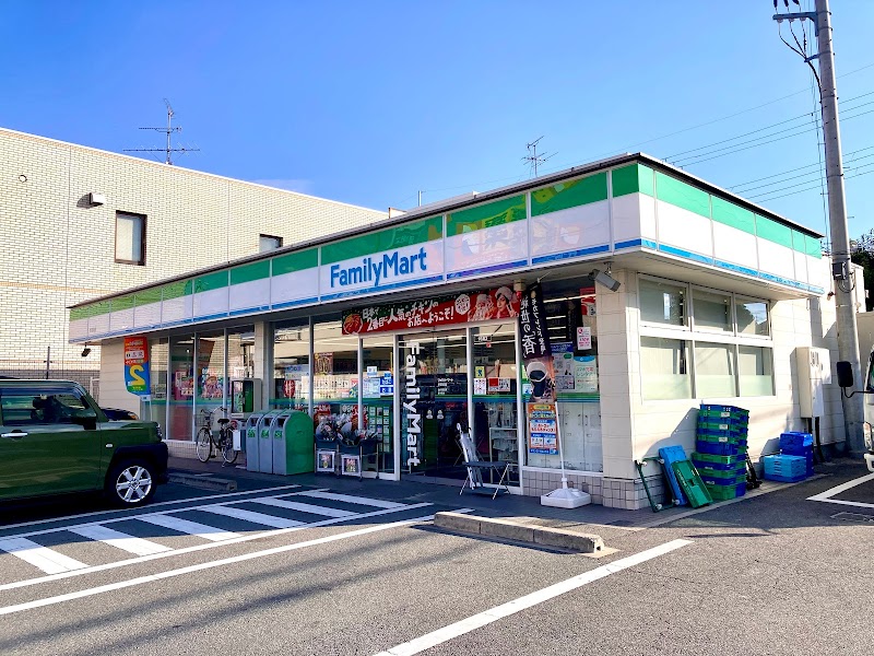 ファミリーマート 堺草尾店