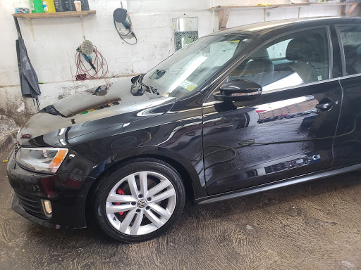 Auto Body Shop «Almeida Auto Body of Yonkers», reviews and photos, 165 Orchard St, Yonkers, NY 10703, USA