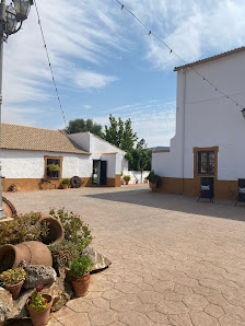Complejo Rural La Giralda. km 1,2, EX-112, 06370 Burguillos del Cerro, Badajoz, España