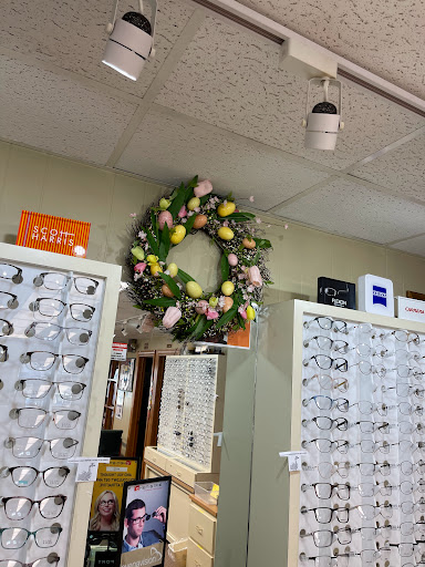 Optometrist «Park Family Eye Care», reviews and photos, 9 S Lincolnway St, North Aurora, IL 60542, USA