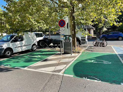 RÉVÉO Charging Station à Conques-en-Rouergue