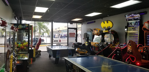 Movie Theater «Edison Park 8 Cinemas», reviews and photos, 2235 Winkler Ave, Fort Myers, FL 33901, USA