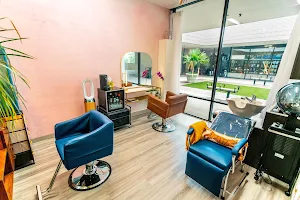 Ovation Salon Suites image