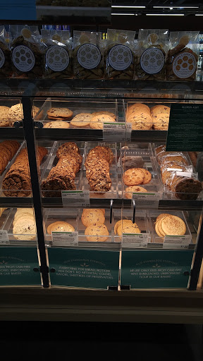 Grocery Store «Whole Foods Market», reviews and photos, 415 Newport Center Dr, Newport Beach, CA 92660, USA