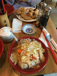 Photo n°63 de KIM LY à Paris ()