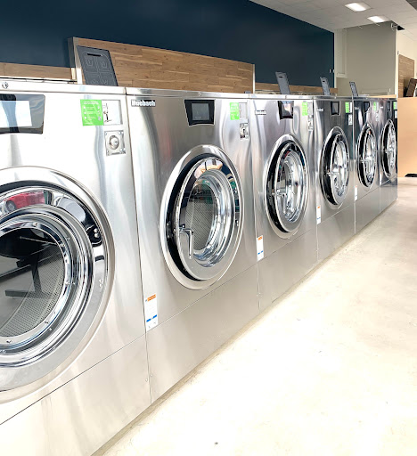 Dry Cleaner «OASIS/ DRY CLEANER & LAUNDROMAT», reviews and photos, 84 N Grant Ave, American Fork, UT 84003, USA