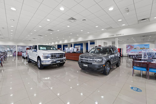Ford Dealer «Koons Falls Church Ford», reviews and photos, 1051 E Broad St, Falls Church, VA 22044, USA
