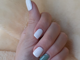 Pearl Nails and Spa