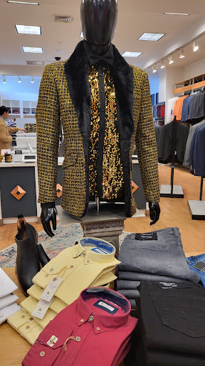 Clothing Store «Express», reviews and photos, 160 N Gulph Rd, King of Prussia, PA 19406, USA