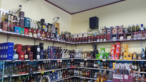 Liquor Store «Town & Country Liquors», reviews and photos, 2944 W 47th St, Chicago, IL 60632, USA