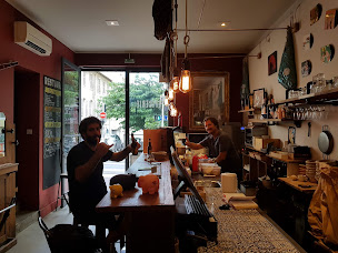 Photo n°88 de La Cave à Jambon à Marseille ()
