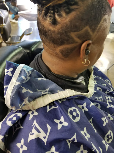 Barber Shop «Kingsmen Barber Shop», reviews and photos, 2620 Gus Thomasson Rd #104, Mesquite, TX 75150, USA