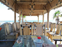 Atmosphère du Restaurant Bambou Palm Beach à Saintes-Maries-de-la-Mer - n°1
