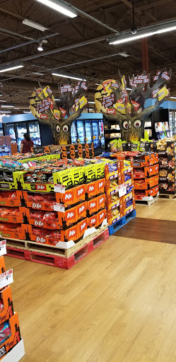 Supermarket «Giant Eagle Supermarket», reviews and photos, 9901 Mountain View Dr, West Mifflin, PA 15122, USA