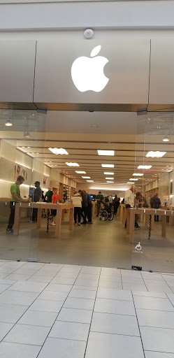 Computer Store «Apple Freehold Raceway Mall», reviews and photos, 3710 Route 9 South, Freehold, NJ 07728, USA