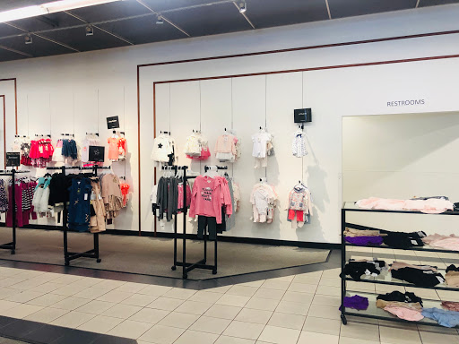 Department Store «Saks OFF 5TH», reviews and photos, 3943 I-35, San Marcos, TX 78666, USA