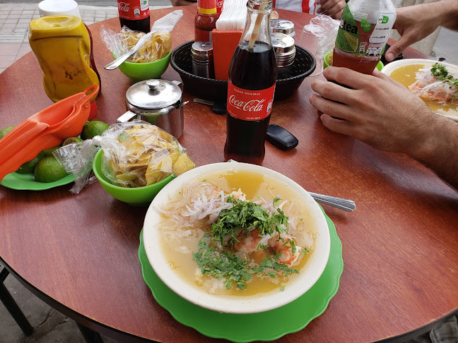 Opiniones de Encebollados Wacho en Manta - Restaurante