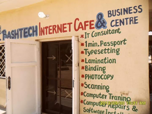 Bashtech Internet Cafe, No 7. Naibawa Yankatako, Market, Kano-Zaria Rd, Kano, Nigeria, Bar, state Kano
