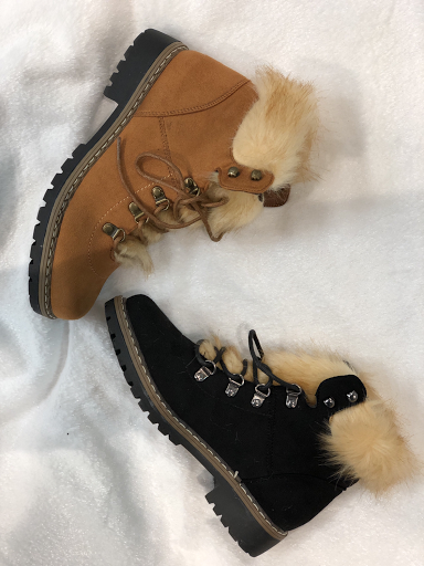 Clothing Store «Showtime Shoes - Got the Look», reviews and photos, 1000 Easton Rd #108, Wyncote, PA 19095, USA