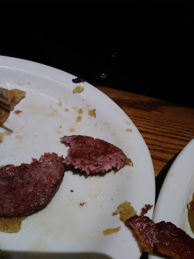 American Restaurant «Cracker Barrel Old Country Store», reviews and photos, 6055 Som Center Rd, Willoughby, OH 44094, USA