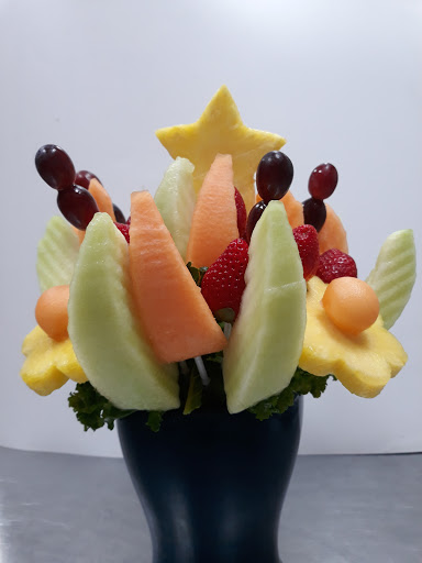 Gift Shop «Edible Arrangements», reviews and photos, 1100 N Tuttle Ave STE 15, Sarasota, FL 34237, USA